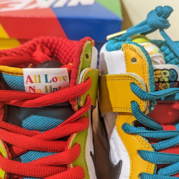 All love no hate Nike dunks - Picture 2 of 4